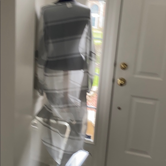 YE’S Maxi Dress - Picture 4 of 7